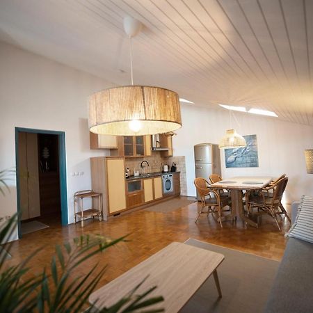 Modra Luna- Apartment With Terrace Изола Экстерьер фото